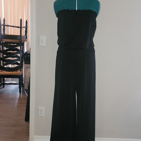 Large all black Jumpsuit - Picture 1 of 2